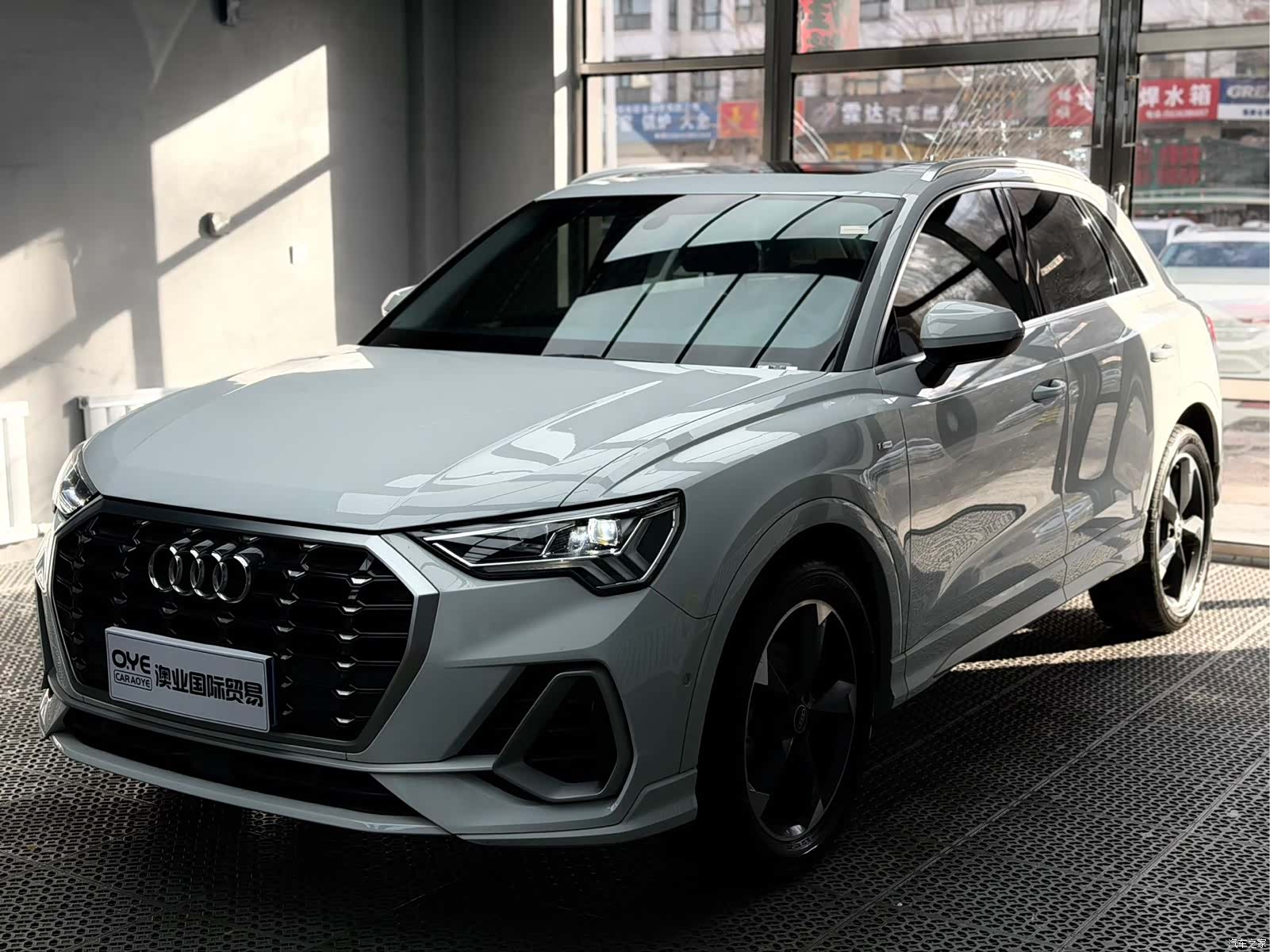 Audi Q3, 2022 1