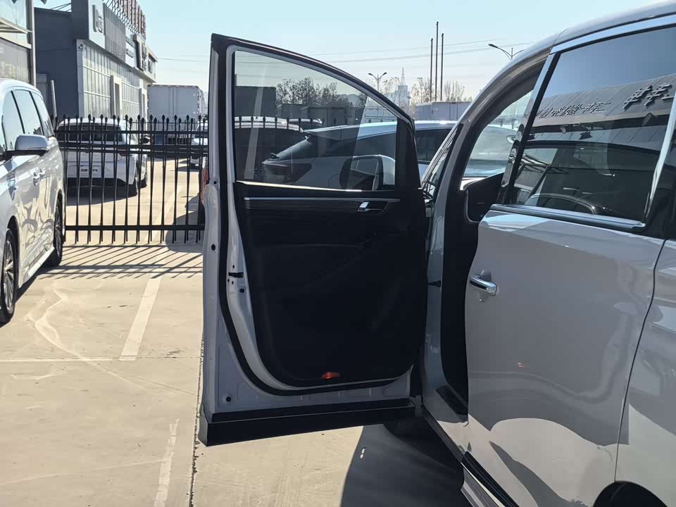 Trumpchi Trumpchi M8