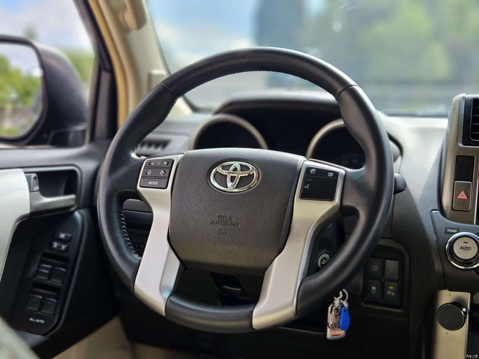 Toyota Prado, 2011 4