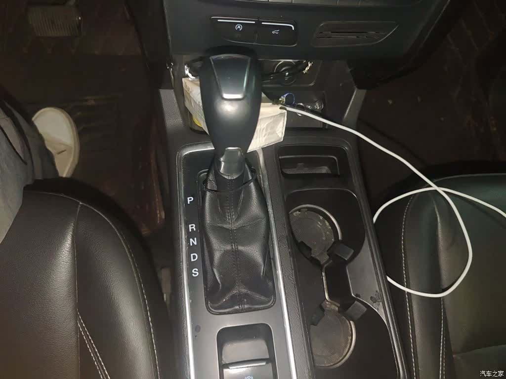 Ford Kuga, 2017 11