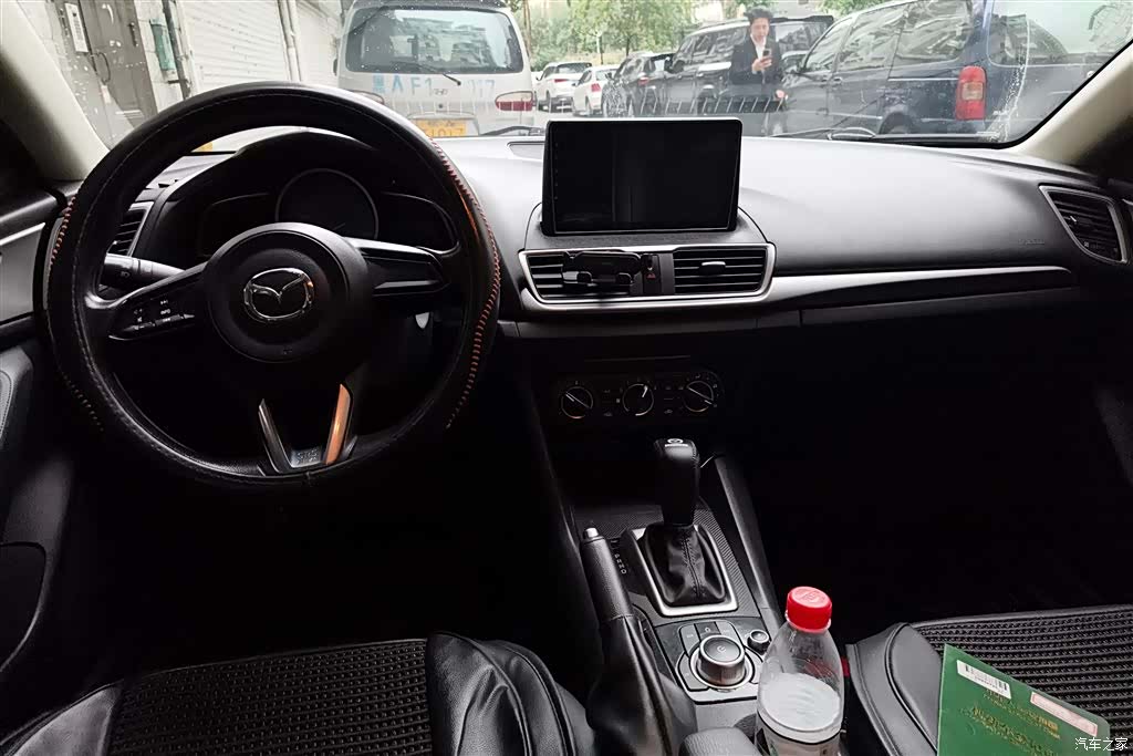 Mazda Mazda3, 2019 12