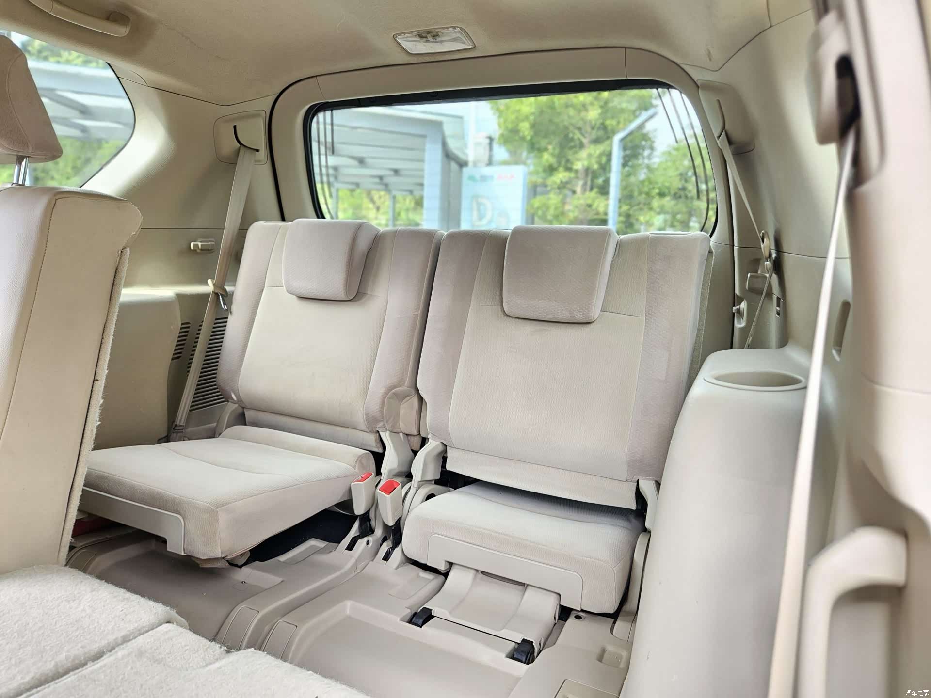 Toyota Prado, 2011 12