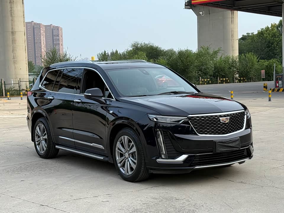 Cadillac XT6
