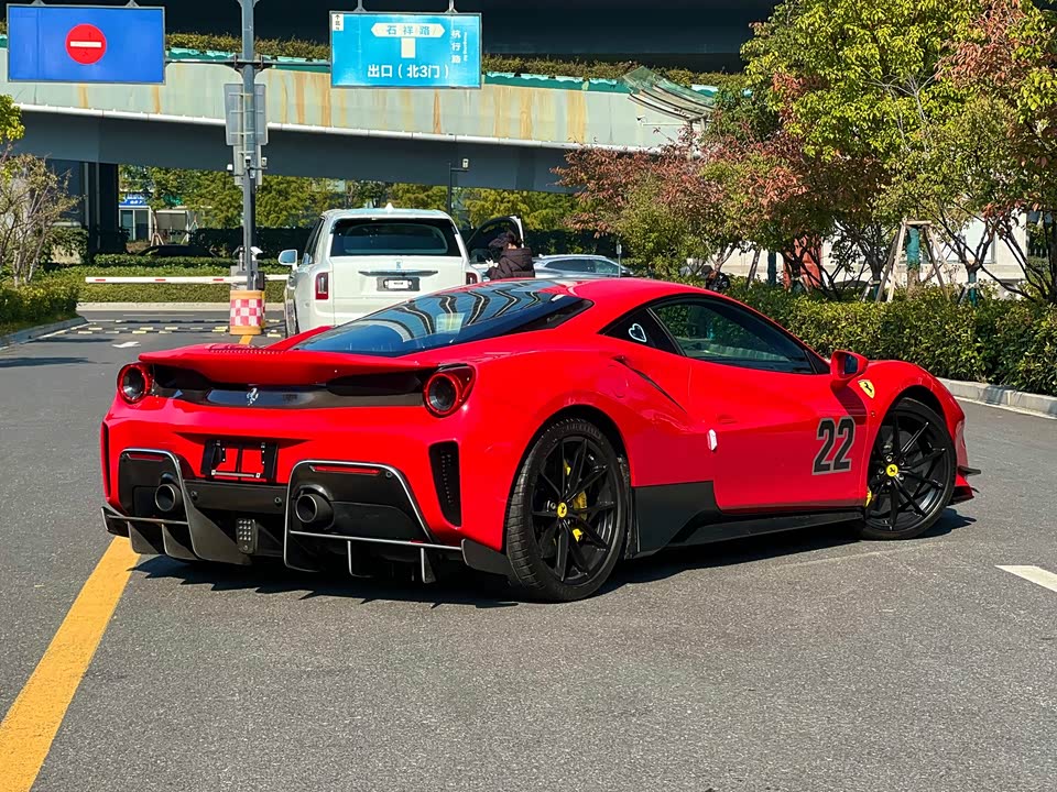 Ferrari 488