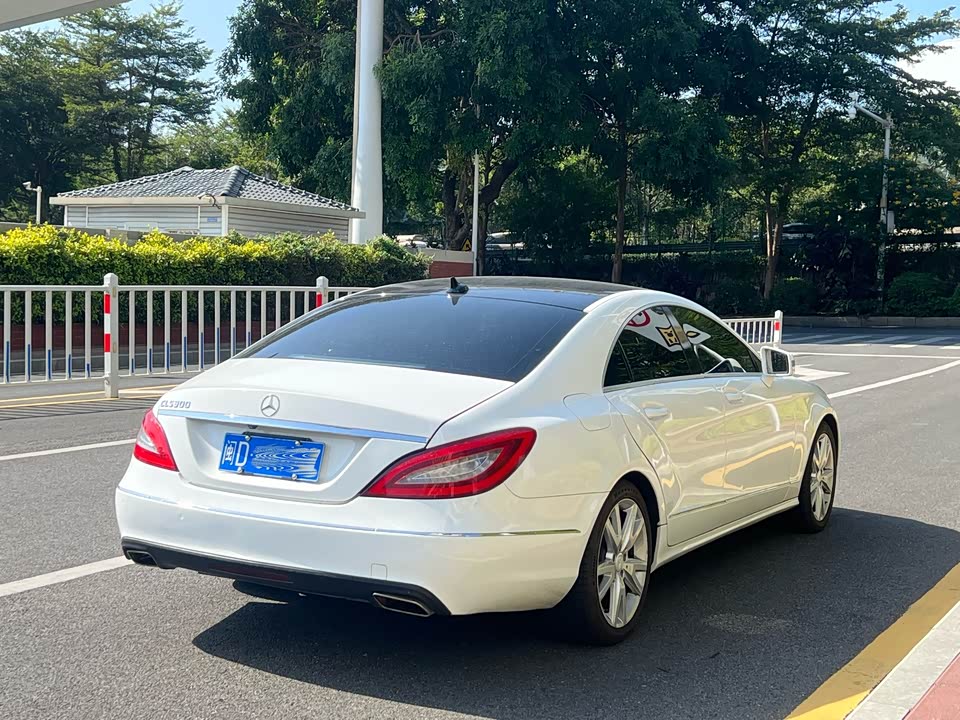Mercedes-Benz CLS