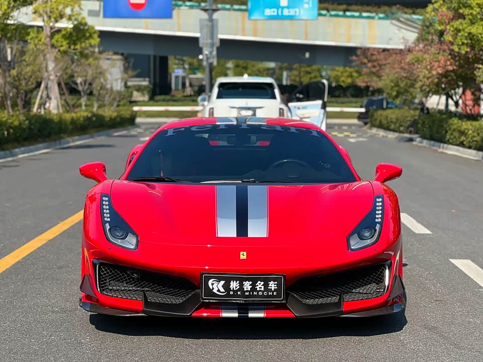 Ferrari 488