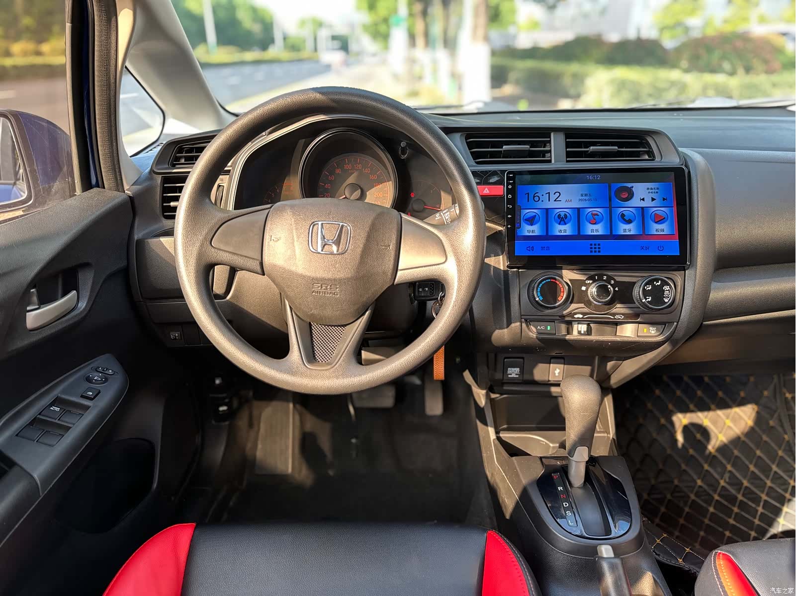 Honda Fit, 2016 12