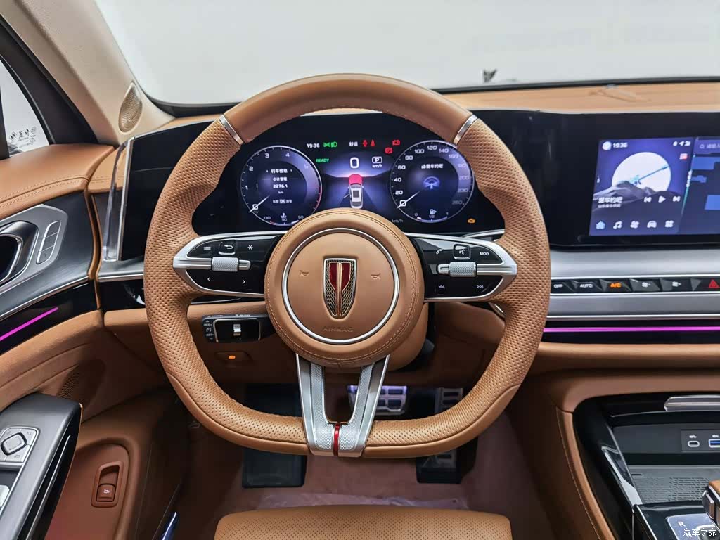 Hongqi H9, 2025 11