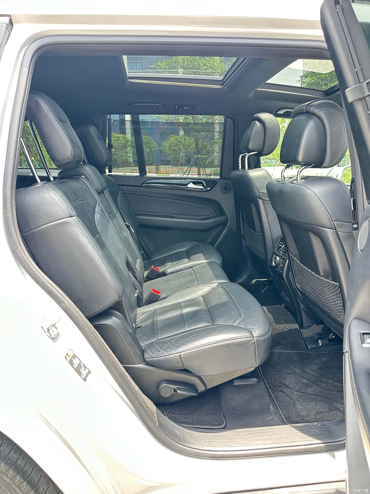Mercedes-Benz GLS, 2018 11