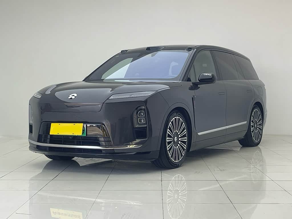 NIO ES8