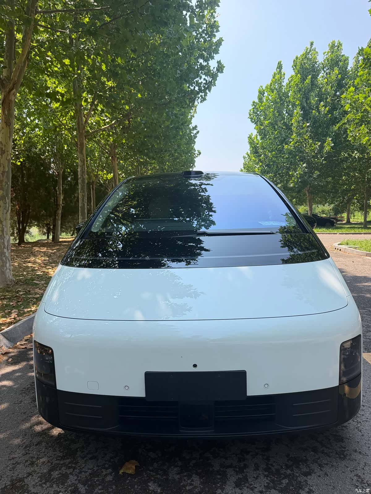 Li Auto MEGA, 2025 2