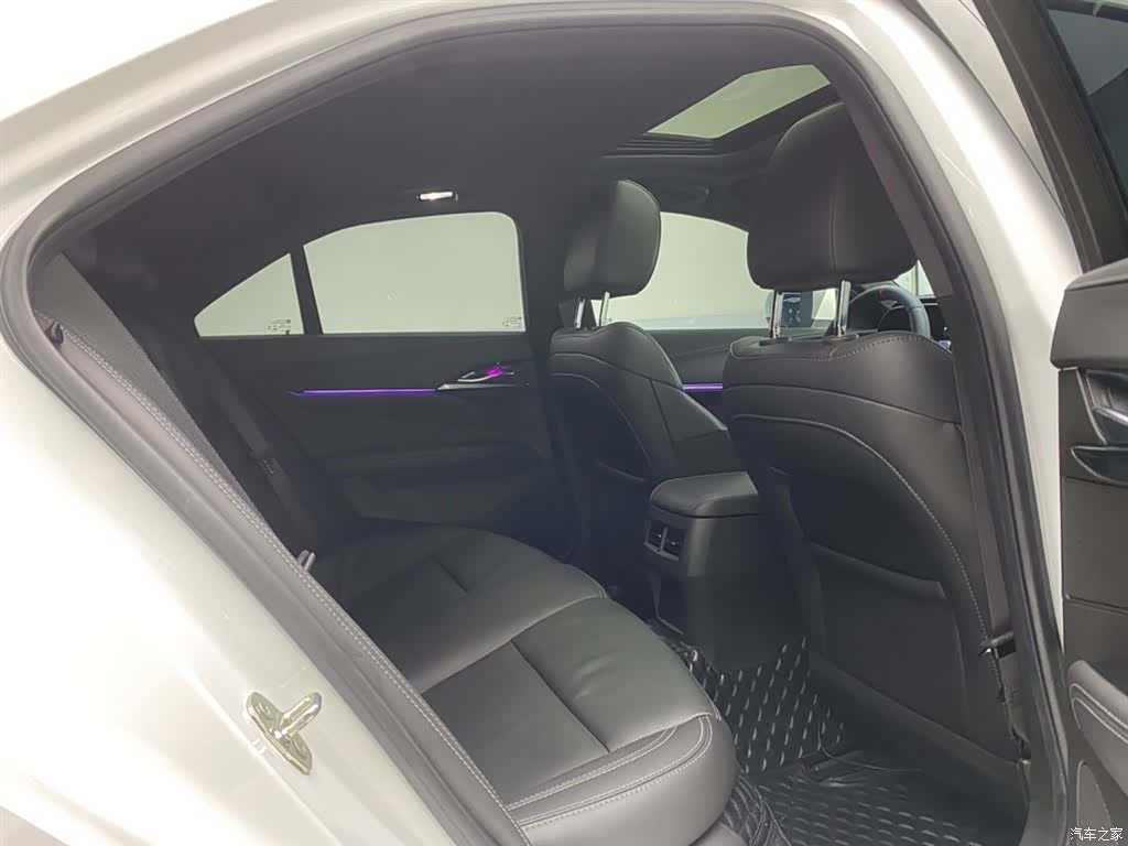 Cadillac CT4, 2023 23