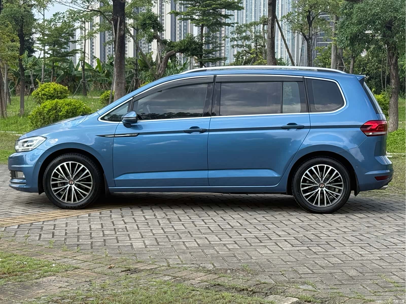 Volkswagen L, 2018 4