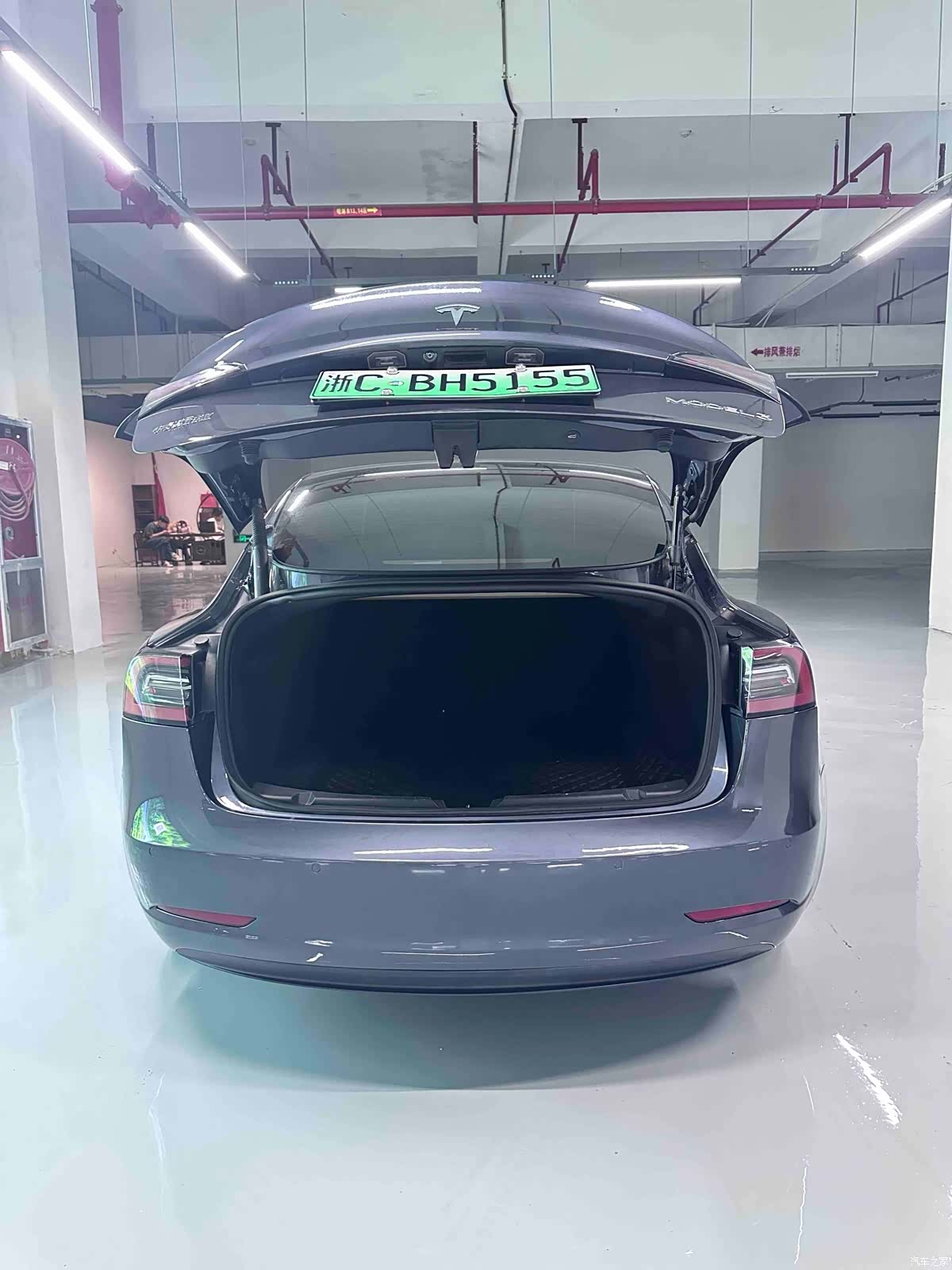 Tesla Model 3, 2022 все фото