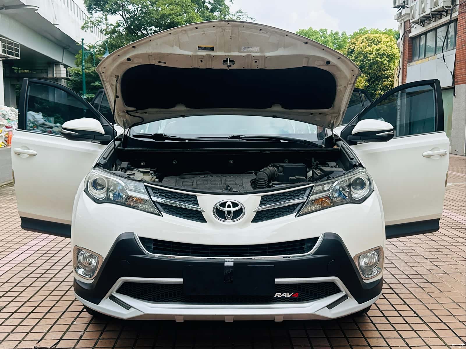 Toyota RAV4, 2014 17