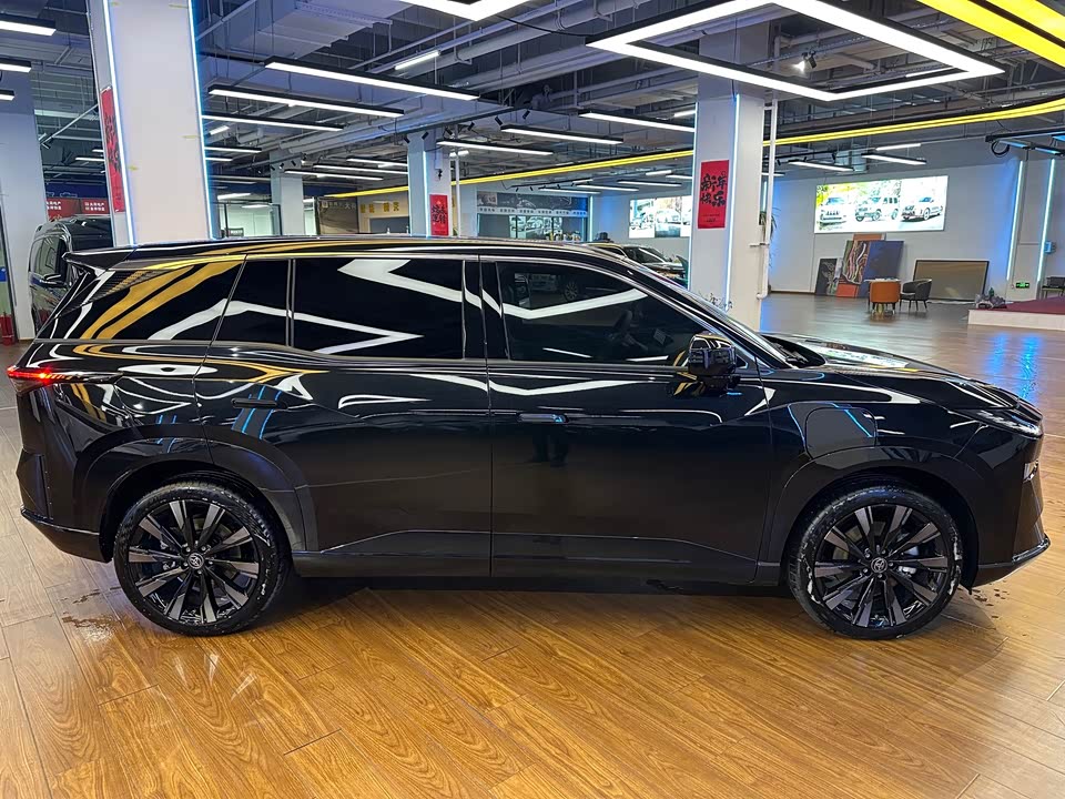 Toyota Platinum Wisdom 3X