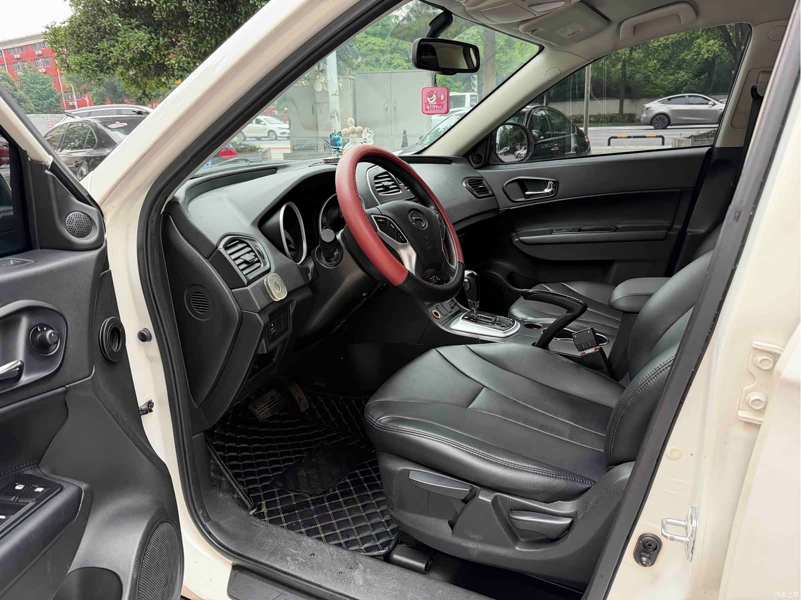 GAC GS5, 2014 8