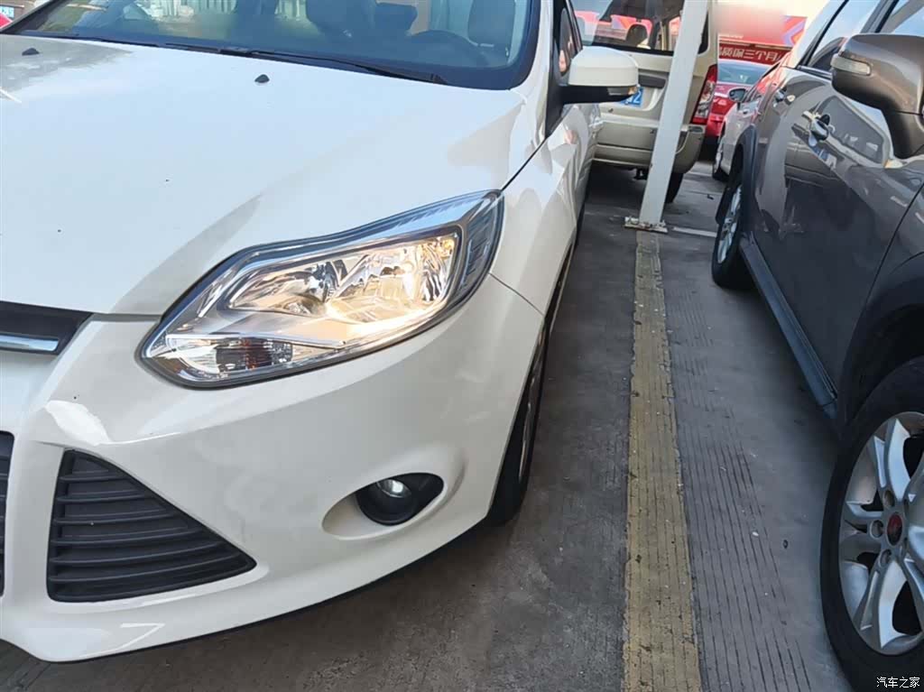 Ford Focus, 2015 24