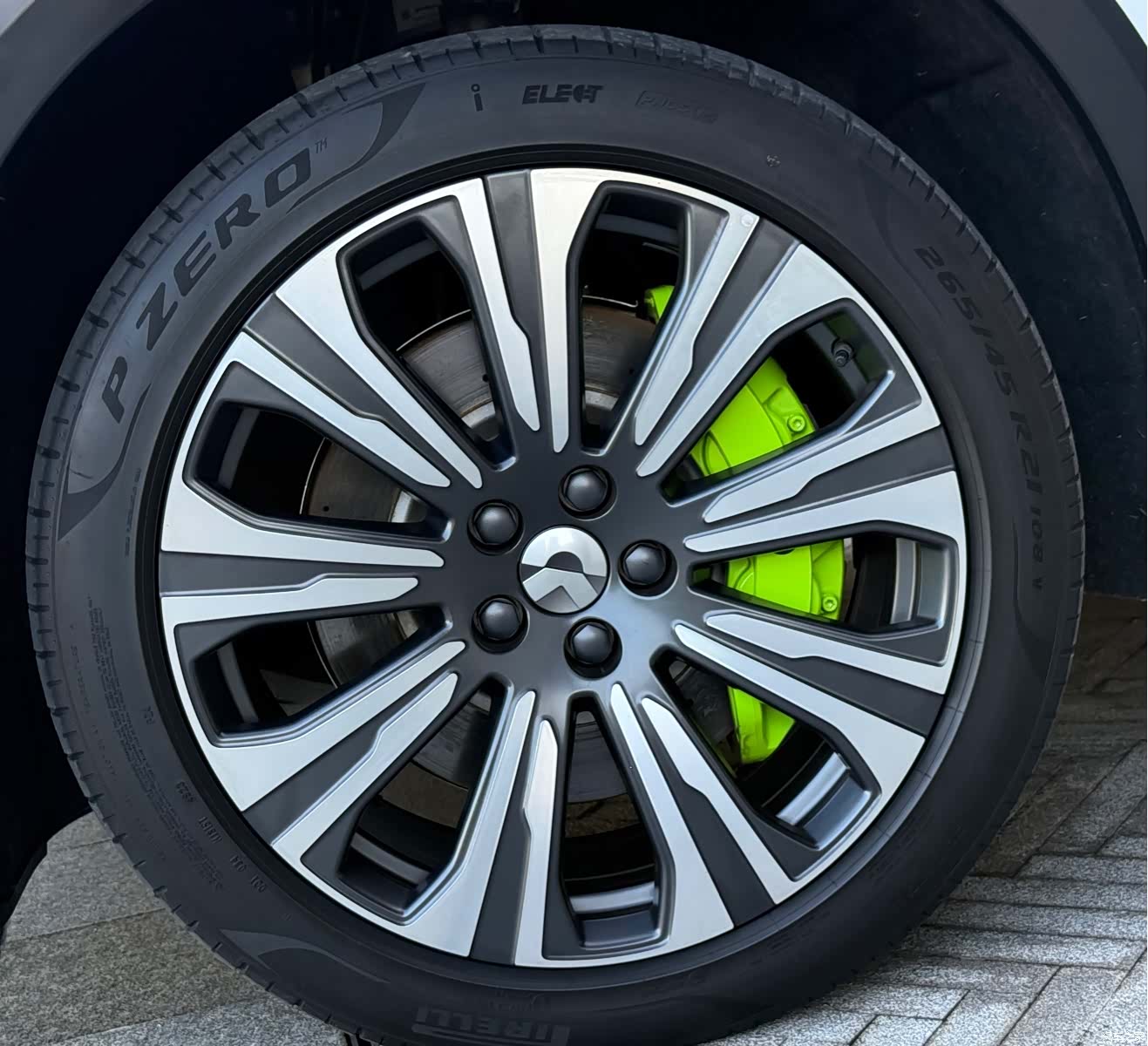 NIO ES8, 2024 15