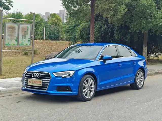 Audi A3 2019 — купить из Китая под заказ