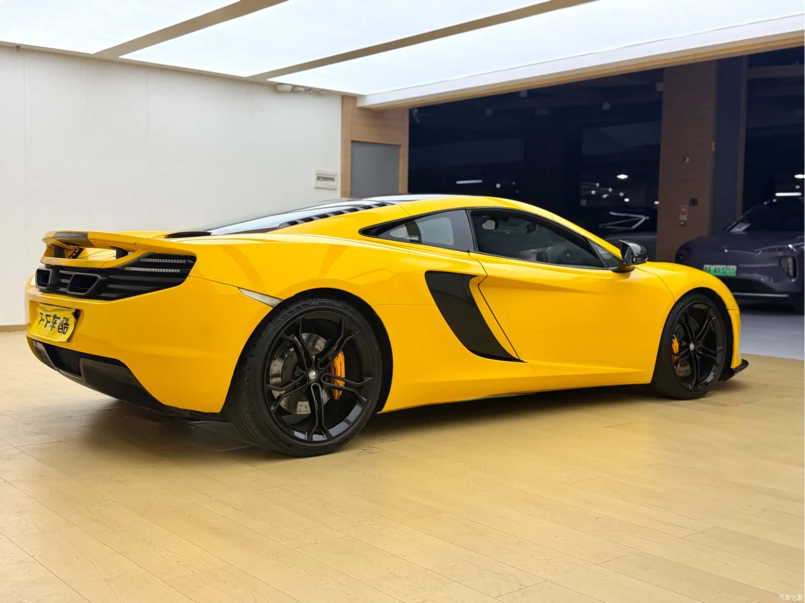 McLaren 12C, 2014 6