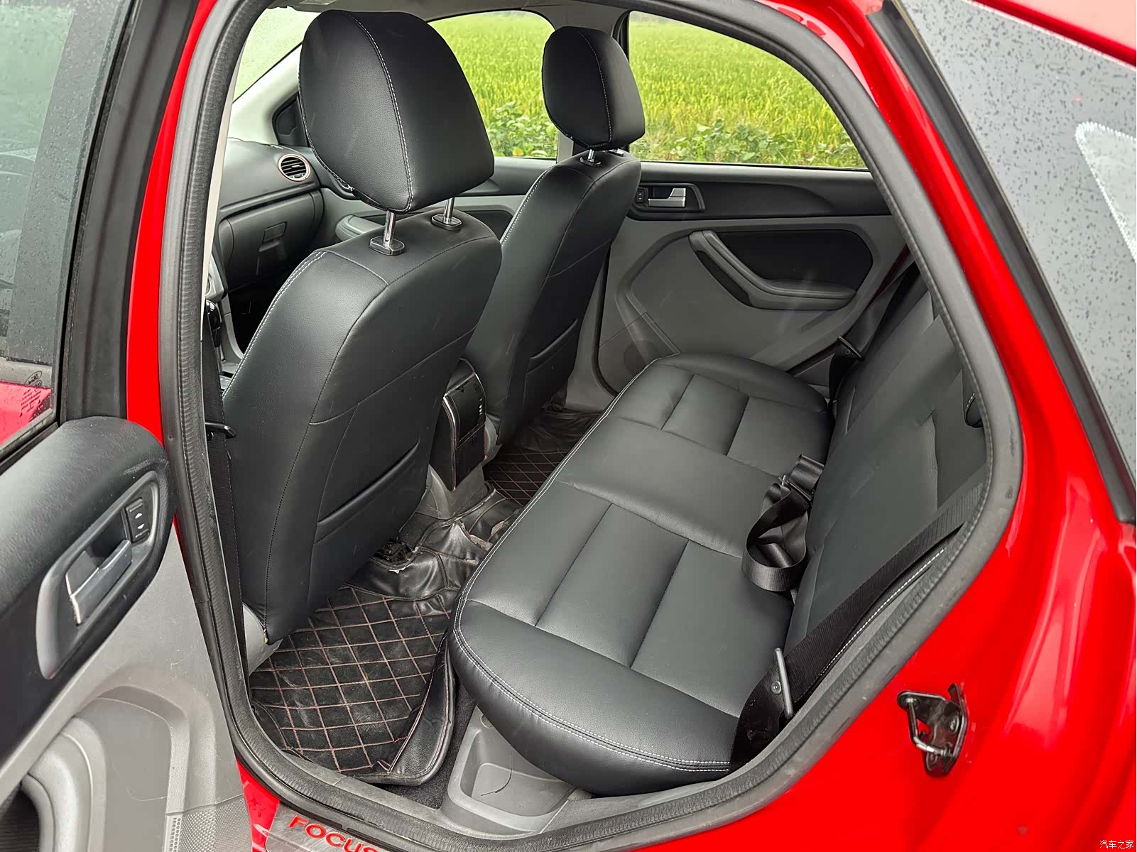 Ford Focus, 2015 7