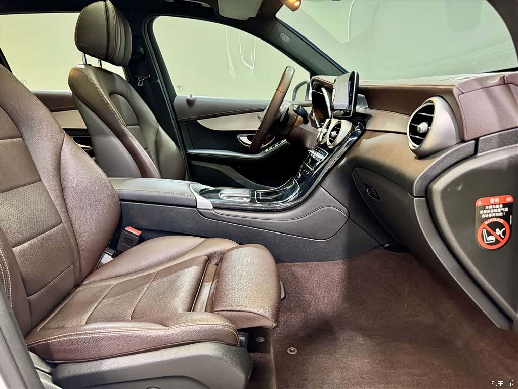 Mercedes-Benz GLC, 2021 19