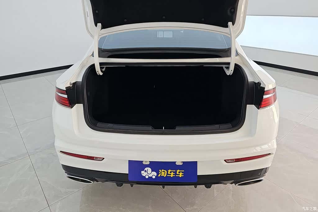 Geely Preface, 2024 4