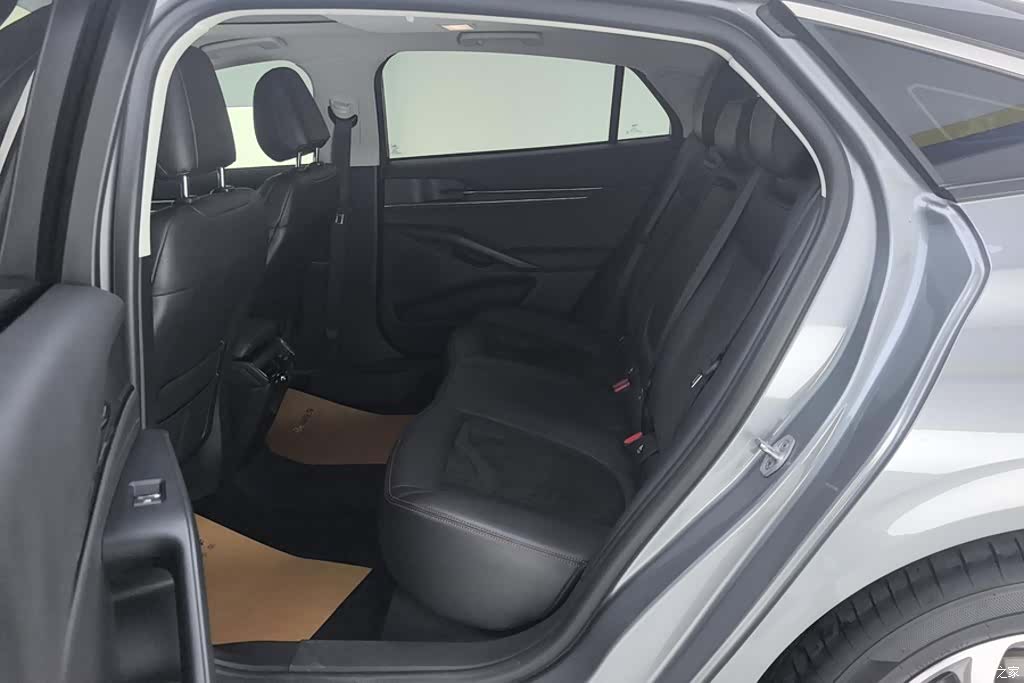 Ford Mondeo, 2024 11