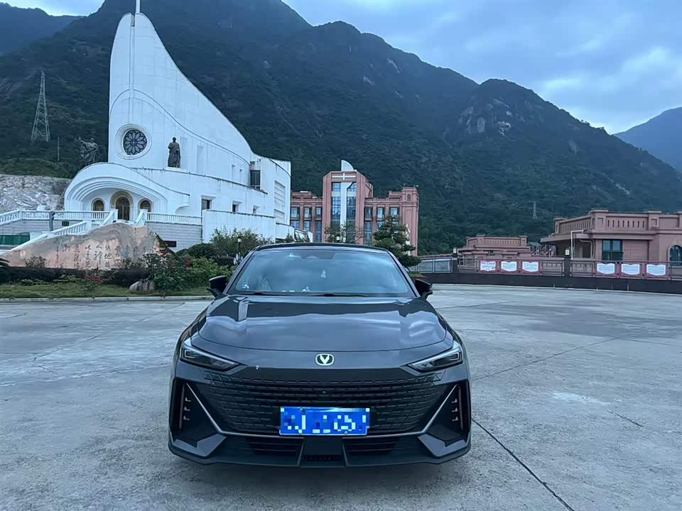 Changan UNI-V