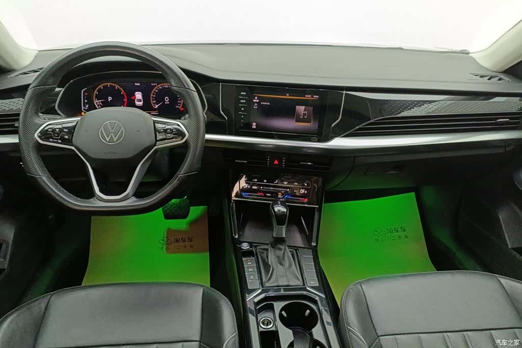 Volkswagen Passat, 2023 12