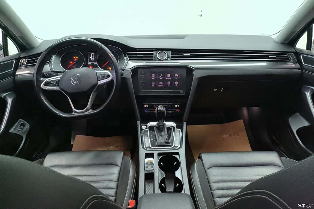 Volkswagen Magotan, 2022 12