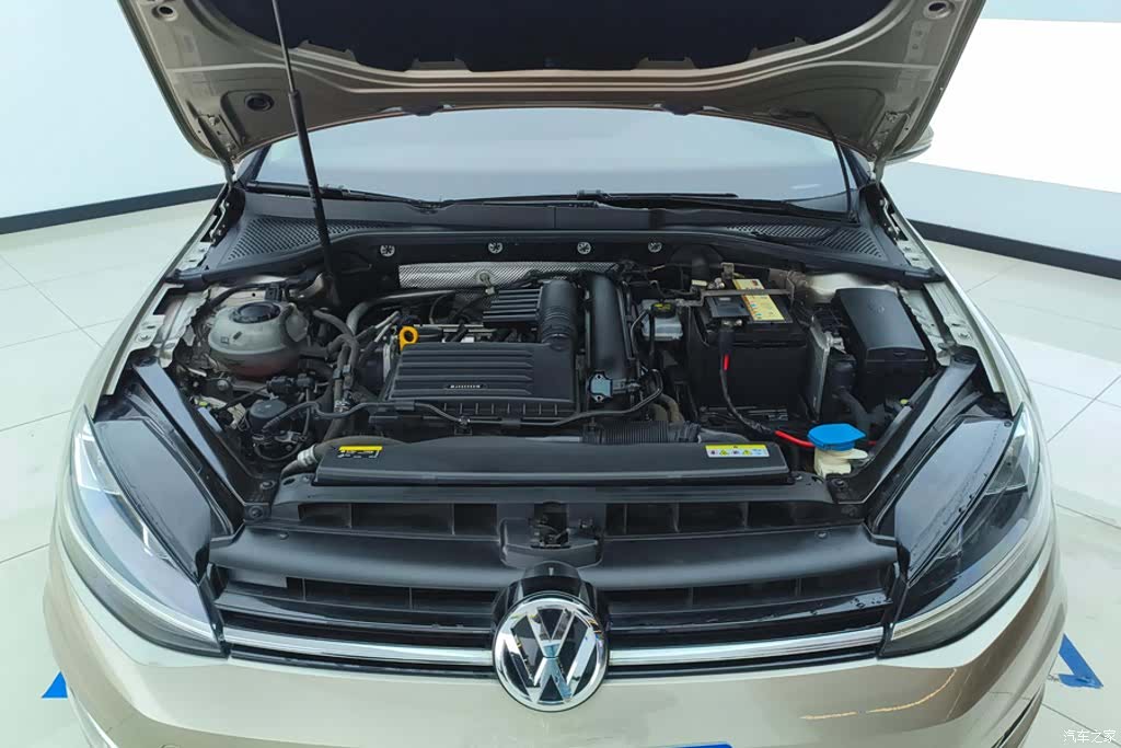 Volkswagen Golf, 2020 10