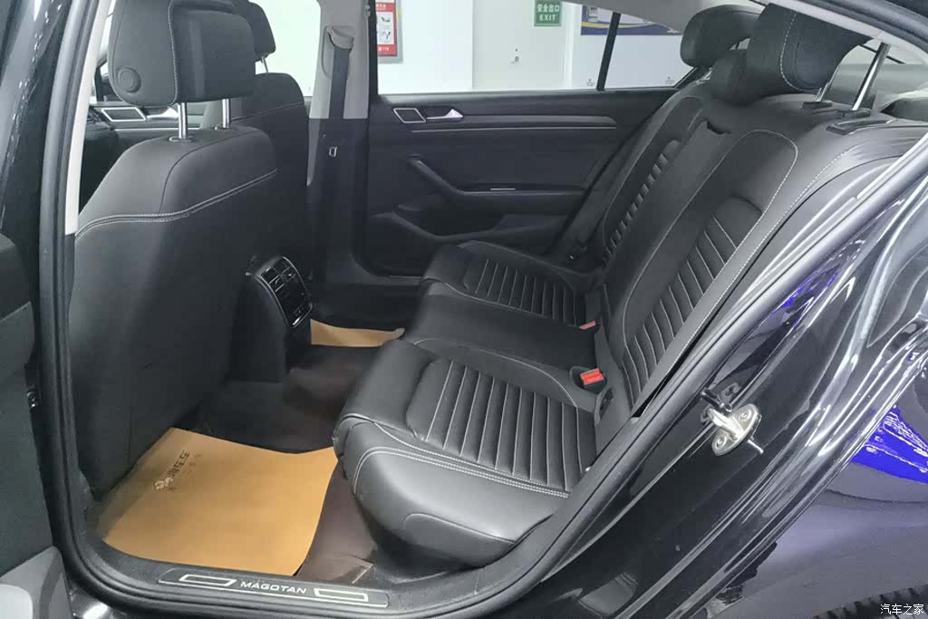 Volkswagen Magotan, 2022 11
