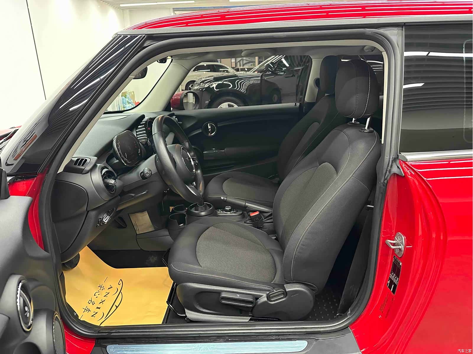 Mini ONE, 2021 7