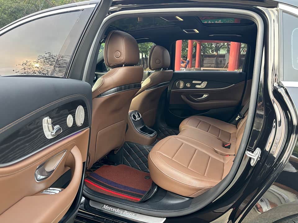 Mercedes-Benz E-class Mercedes-Benz E-class