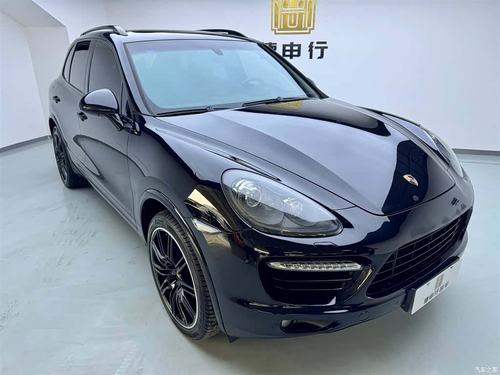 Porsche Cayenne, 2013 8