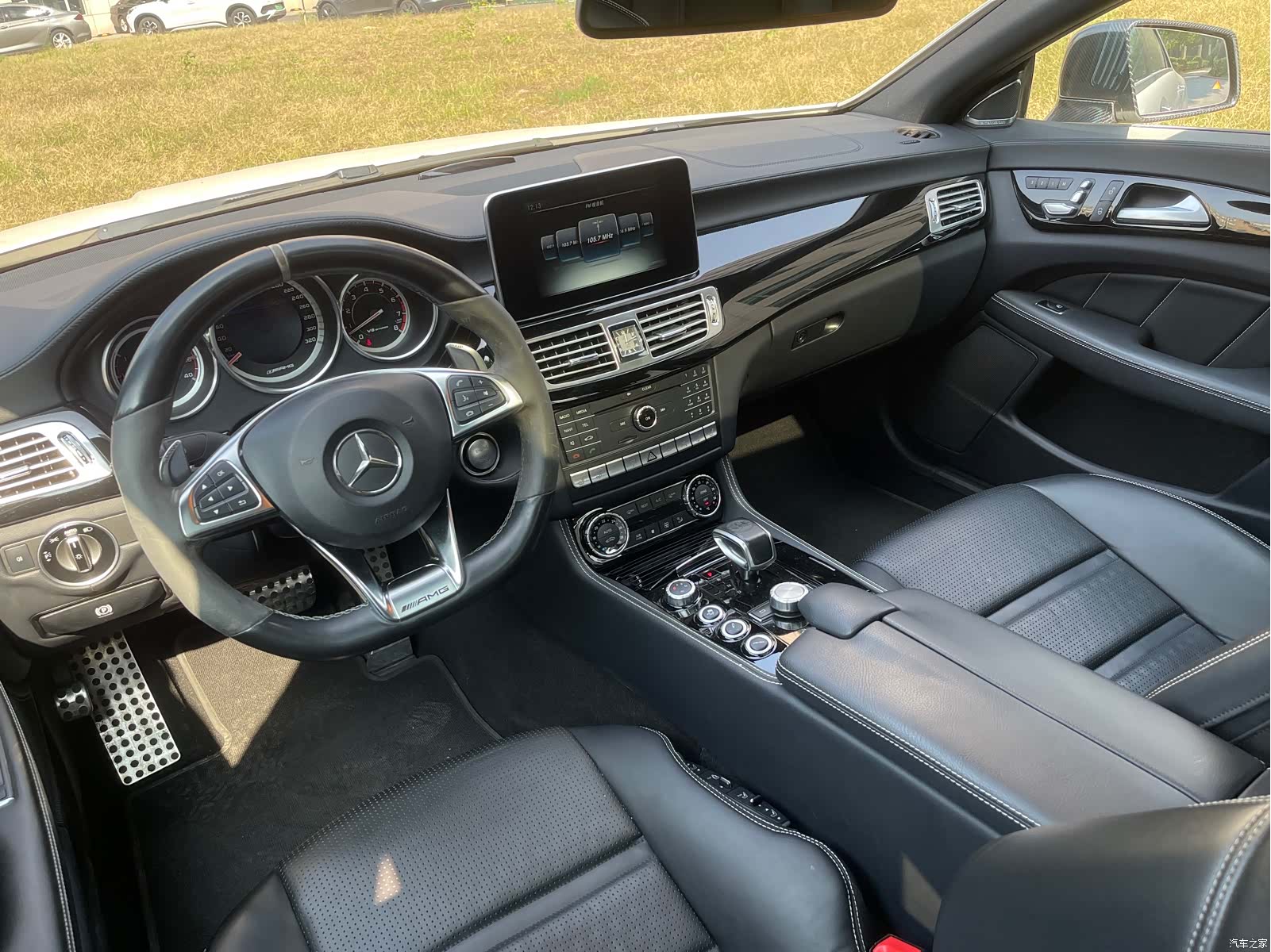 Mercedes-Benz CLS, 2015 18