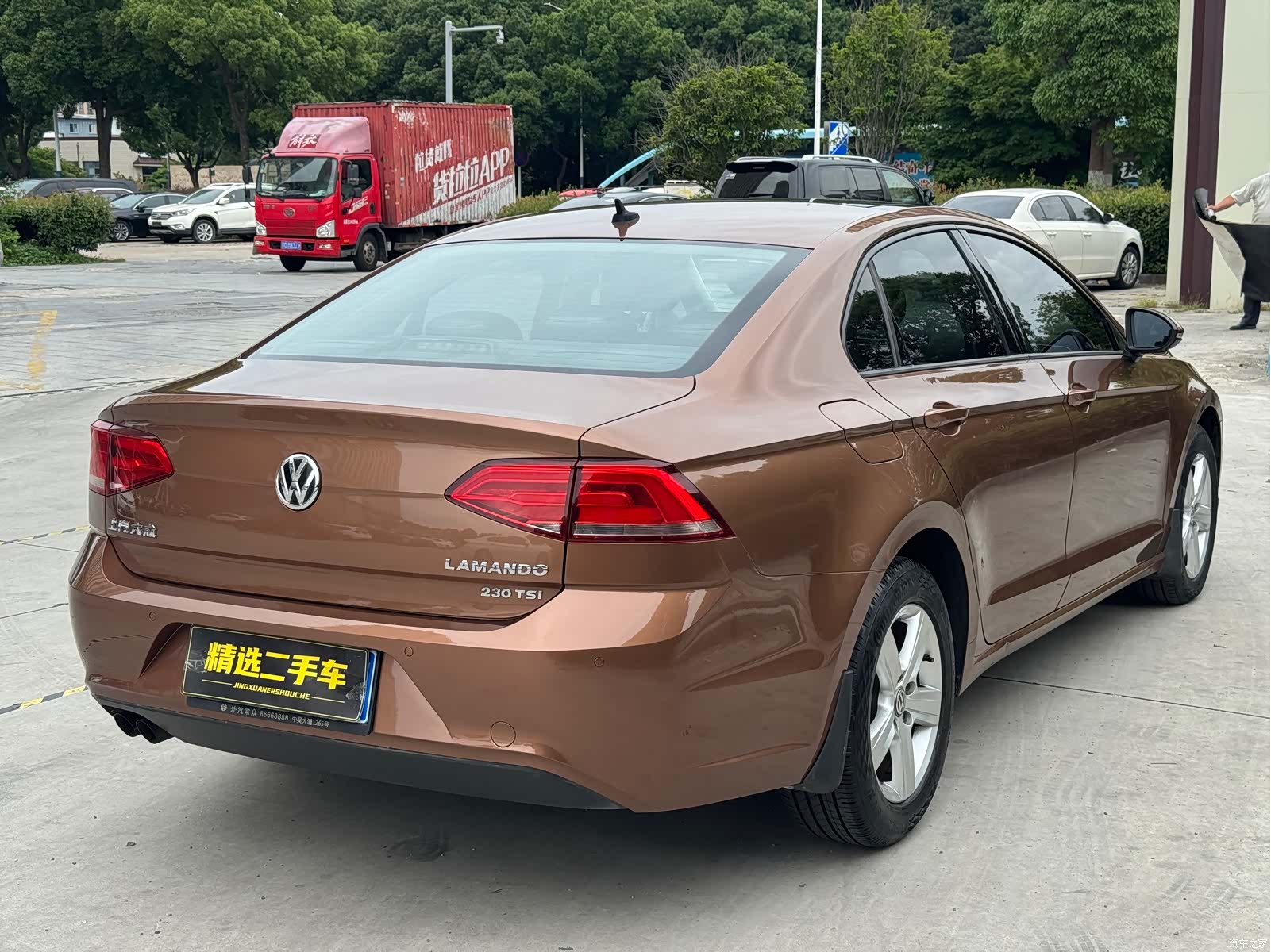 Volkswagen Lamando, 2016 6
