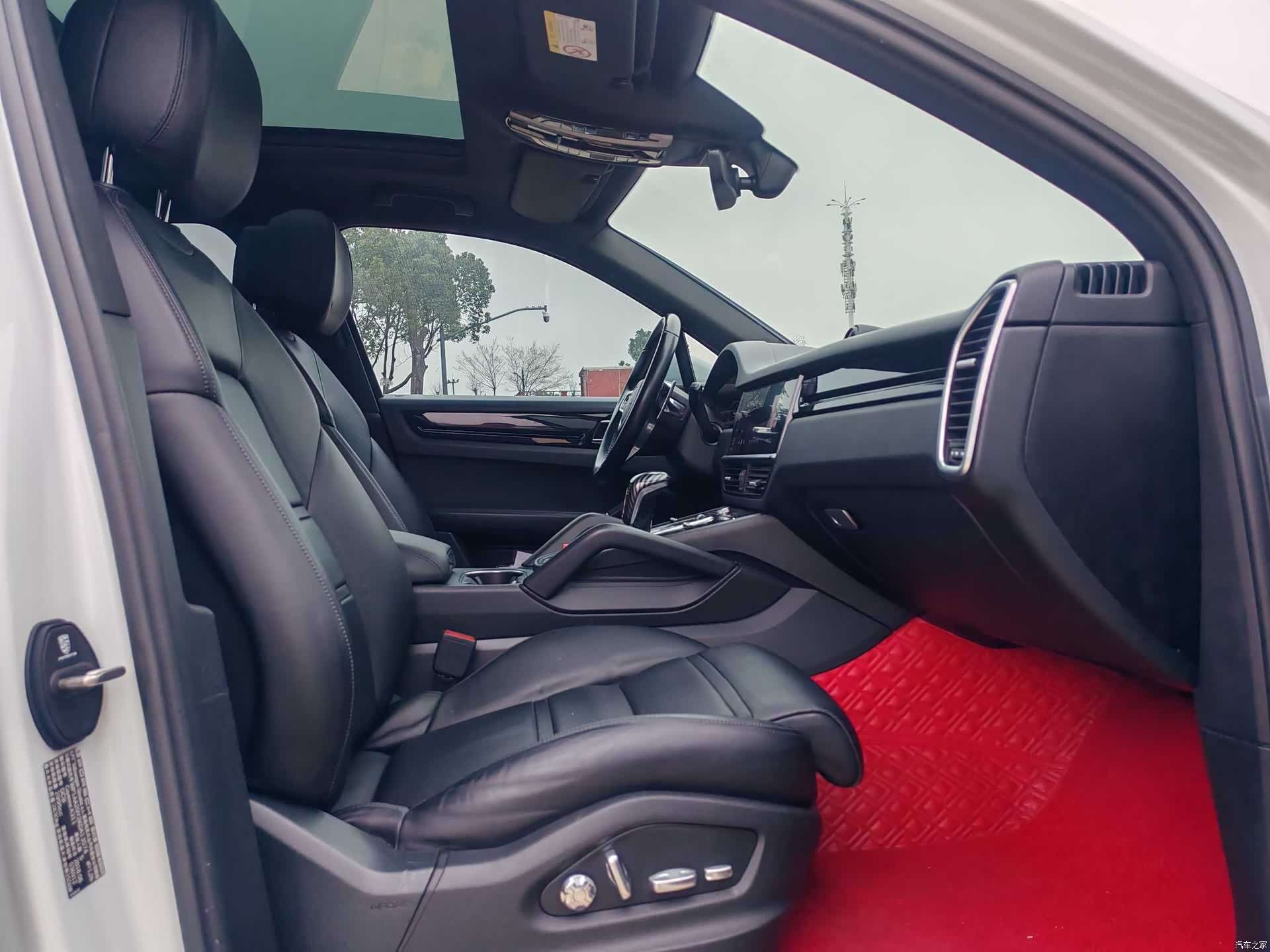 Porsche Cayenne, 2018 12