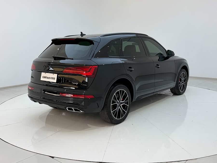 Audi Q5L 2024, фото 8