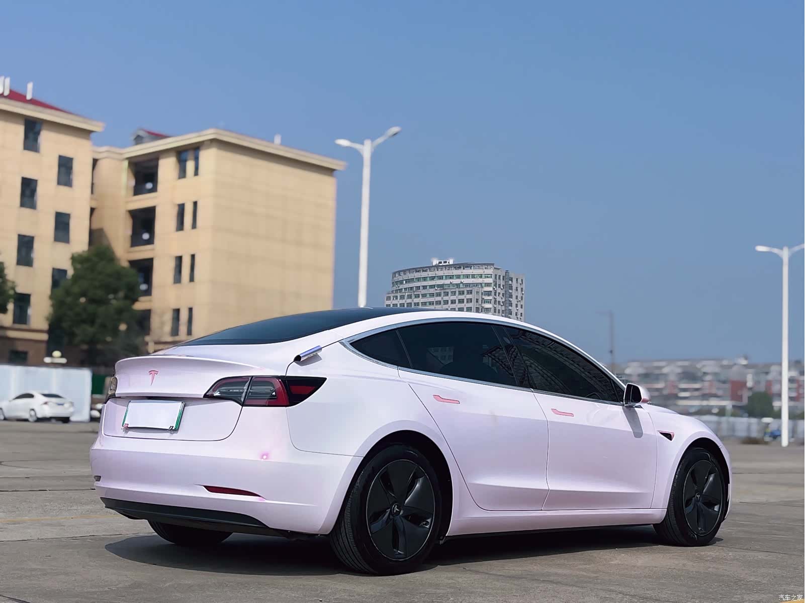 Tesla Model 3, 2020 8