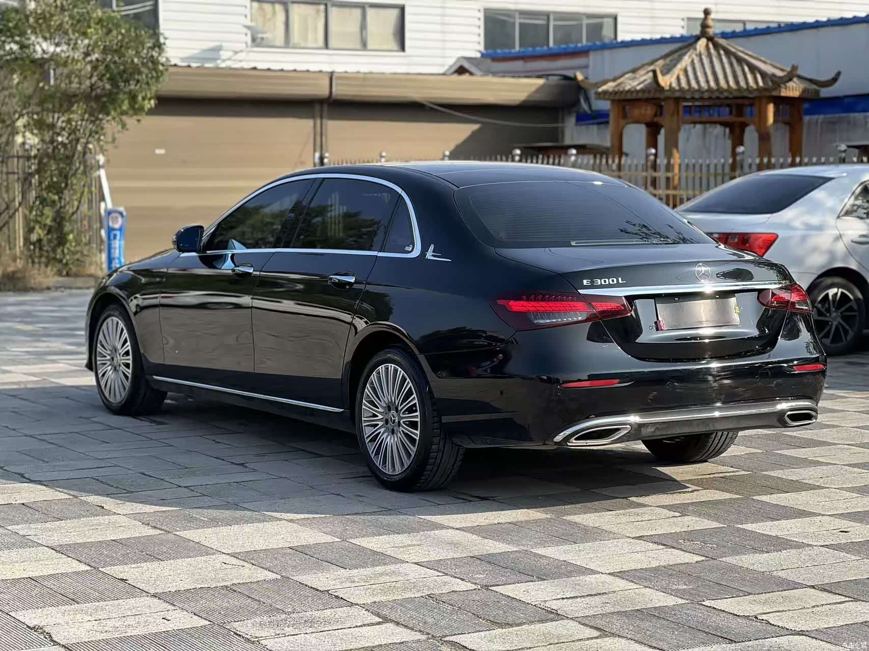 Mercedes-Benz E-Class, 2022 8