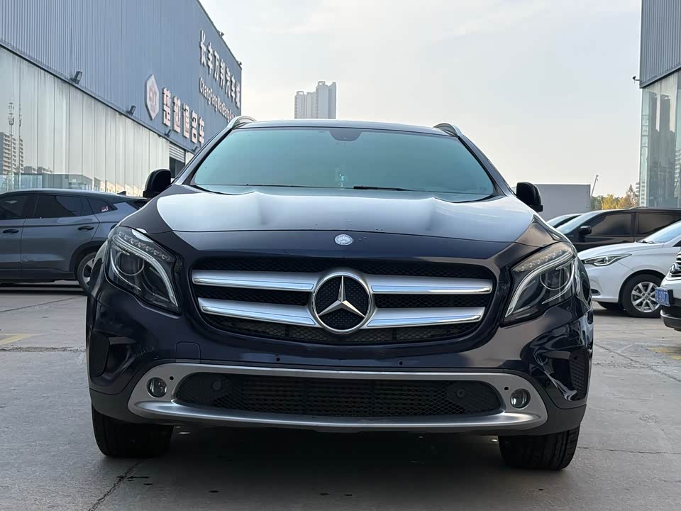 Mercedes-Benz GLA