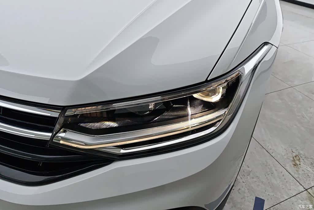 Volkswagen Tiguan L, 2024 все фото