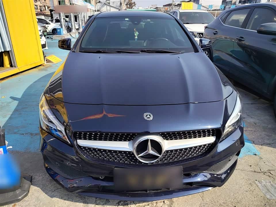 Mercedes-Benz CLA
