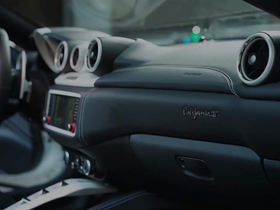 Ferrari California T