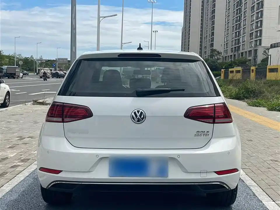 Volkswagen golf