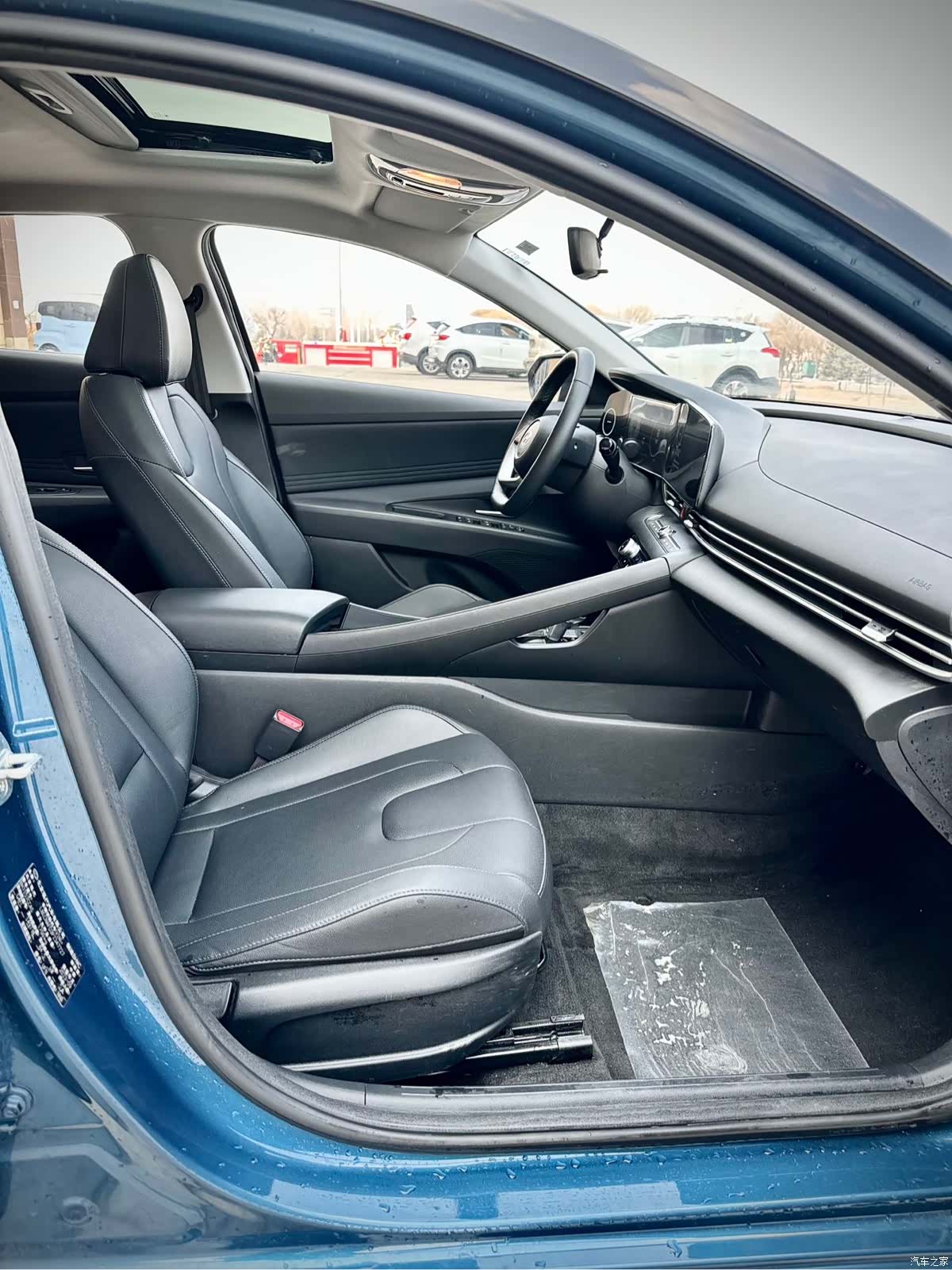 Hyundai Elantra, 2023 13