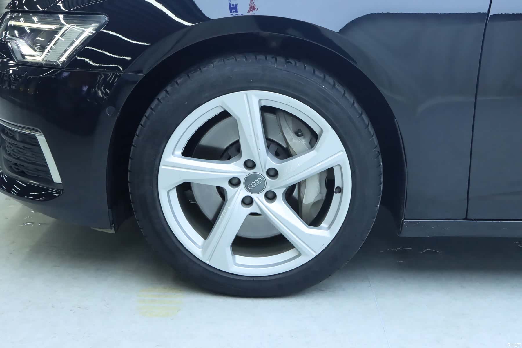 Audi A6L, 2021 4